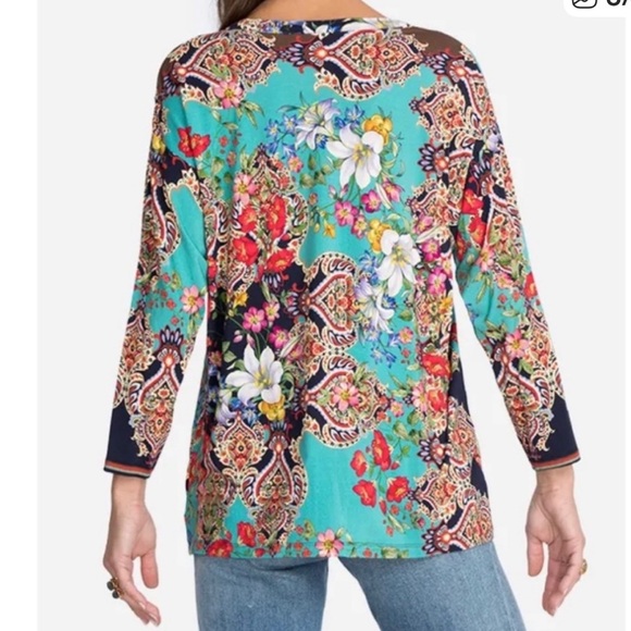 Johnny Was Indi Flower 3/4 Sleeve Henley Shirt Top Floral Paisley Blouse M - Picture 2 of 8